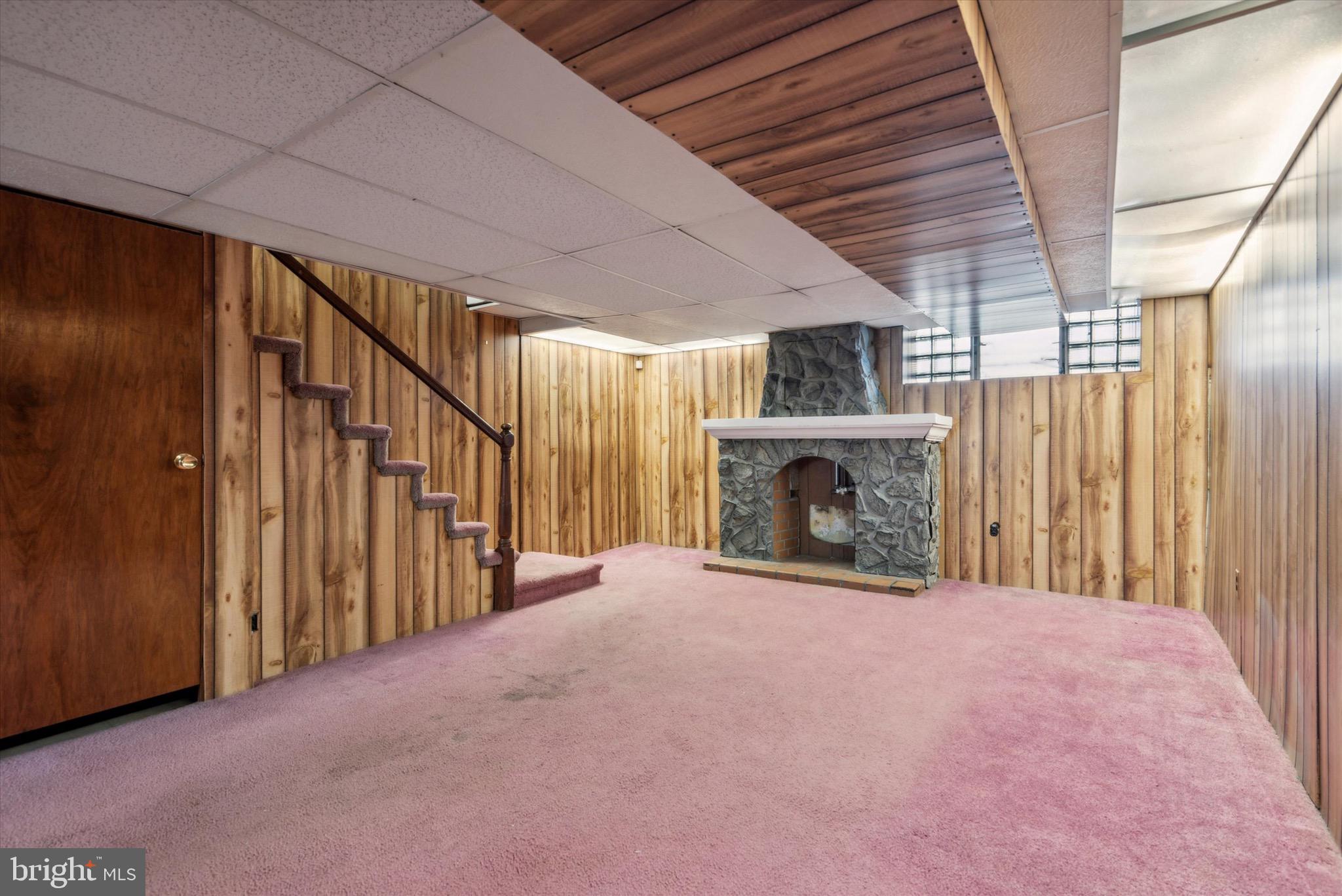 8123 Leon Street Philadelphia, PA 19136 - Photo 13 of 16