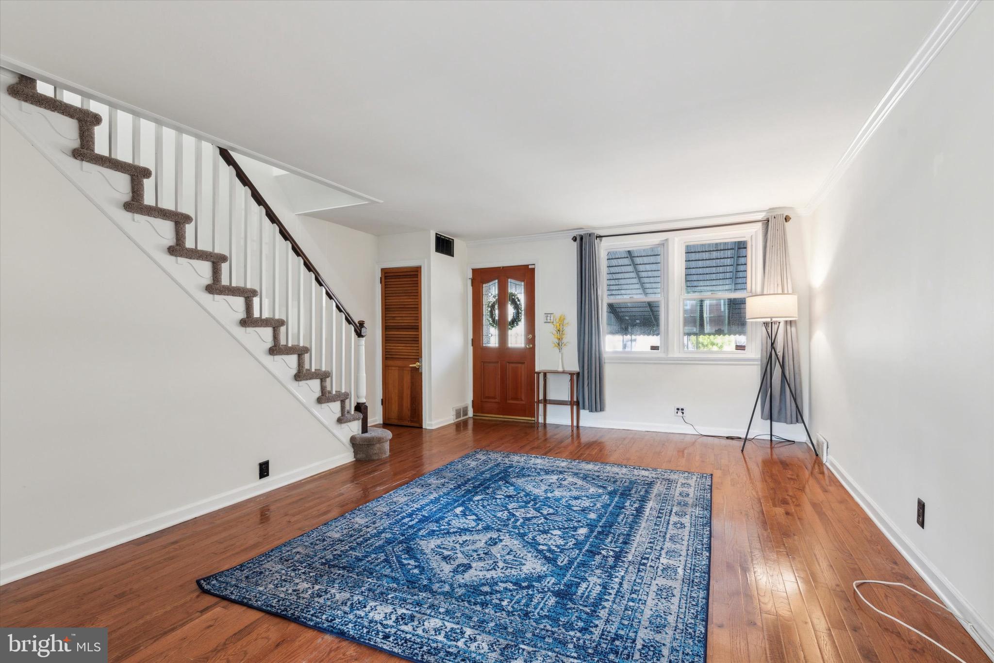 8123 Leon Street Philadelphia, PA 19136 - Photo 3 of 16