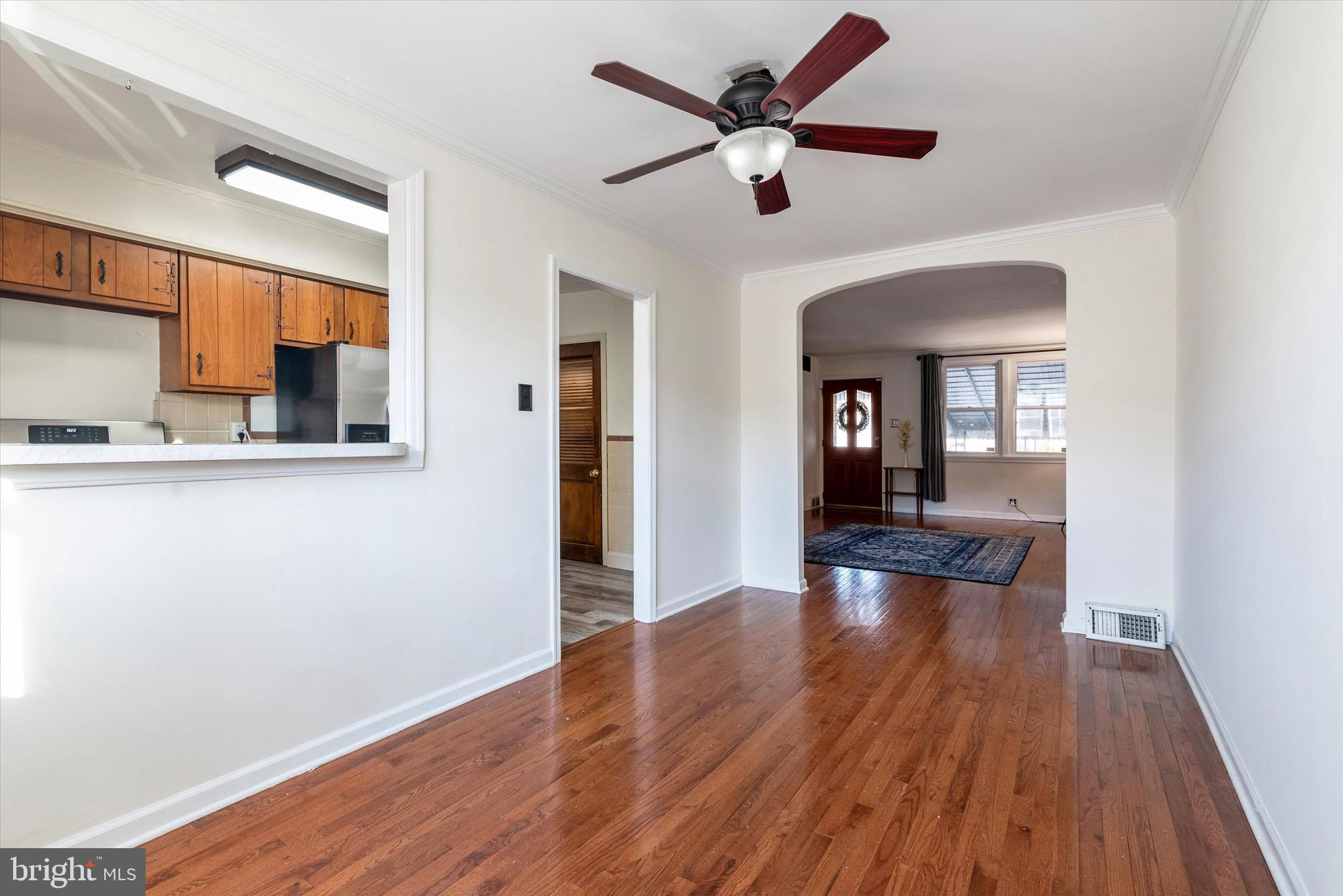 8123 Leon Street Philadelphia, PA 19136 - Photo 5 of 16