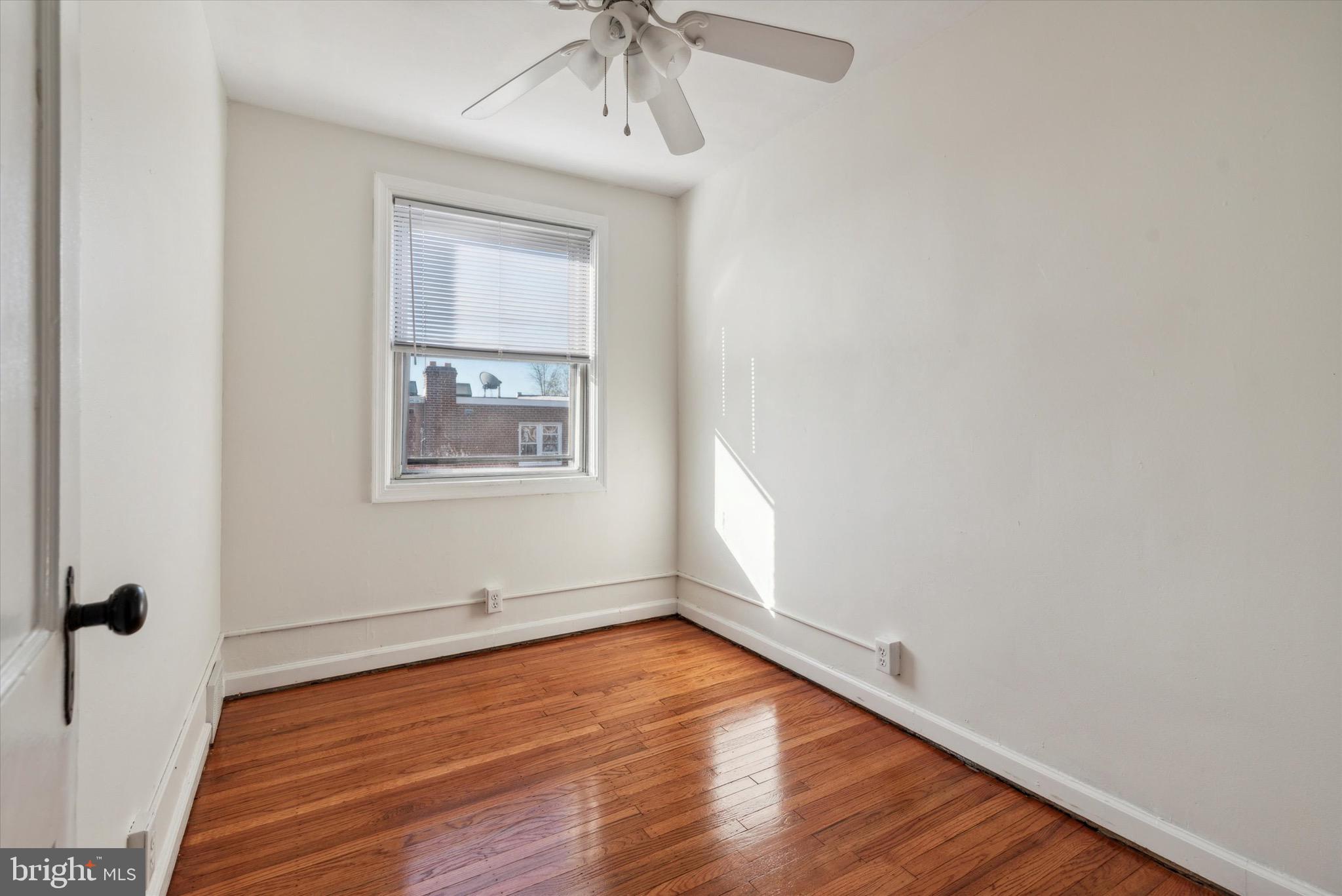 8123 Leon Street Philadelphia, PA 19136 - Photo 10 of 16