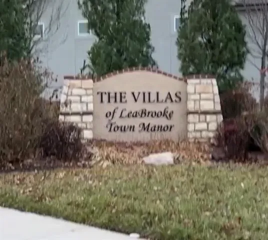 $550,000 | 14835 Meadow Lane, Leawood, KS 66224