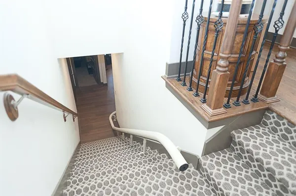 $550,000 | 14835 Meadow Lane, Leawood, KS 66224