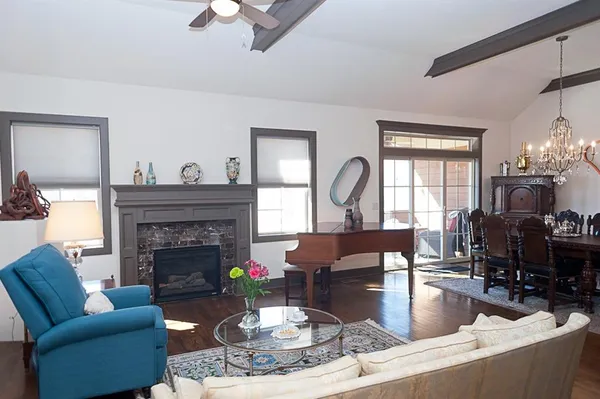 $550,000 | 14835 Meadow Lane, Leawood, KS 66224