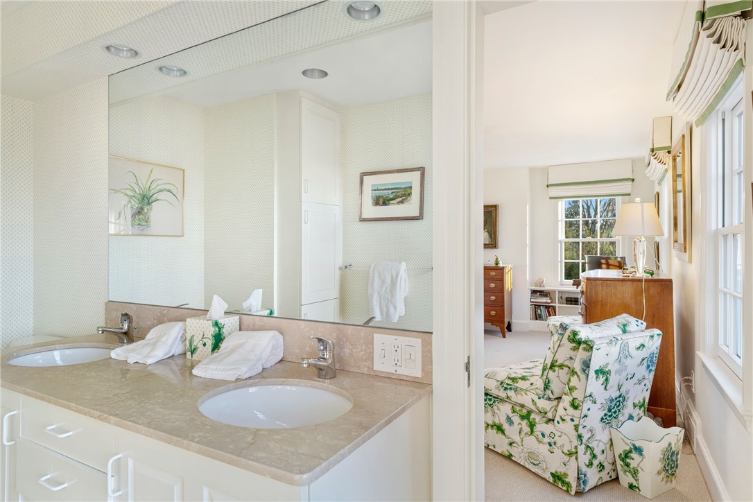 63 Alfred Drowne Road Barrington, RI 02806 - Photo 19 of 30