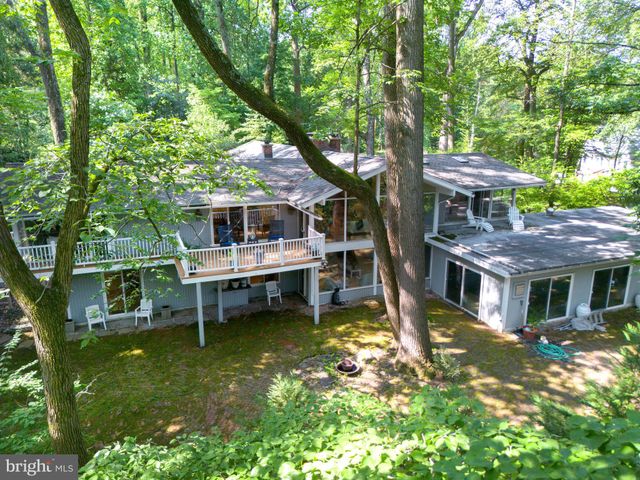 $1,135,000 | 310 Jeffrey Lane, Newtown Square, PA 19073
