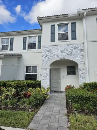 $2,400 | 2637 Southeast 17th Street, Unit 2637, Homestead, FL 33035