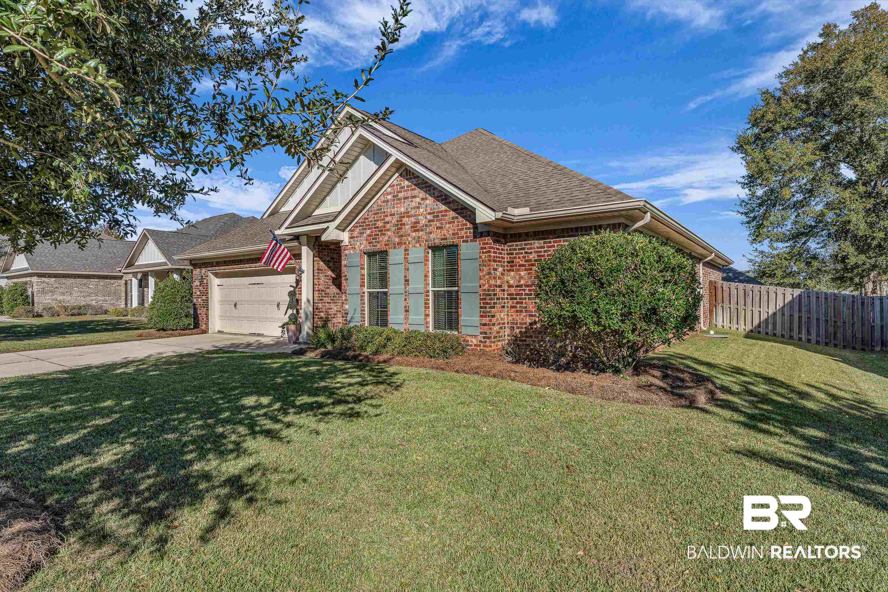 243 Hawthorne Circle Fairhope, AL 36532 - Photo 34 of 37 Side Brick for low maintenance