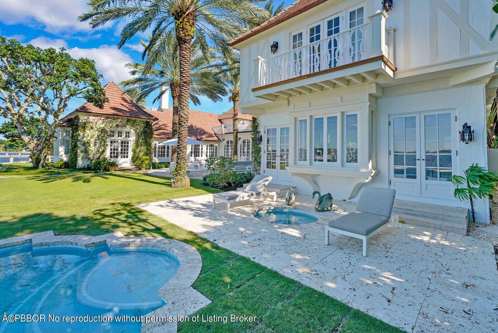 210 Via Del Mar Palm Beach, FL 33480 - Photo 83 of 85 a view of a house with backyard and sitting area