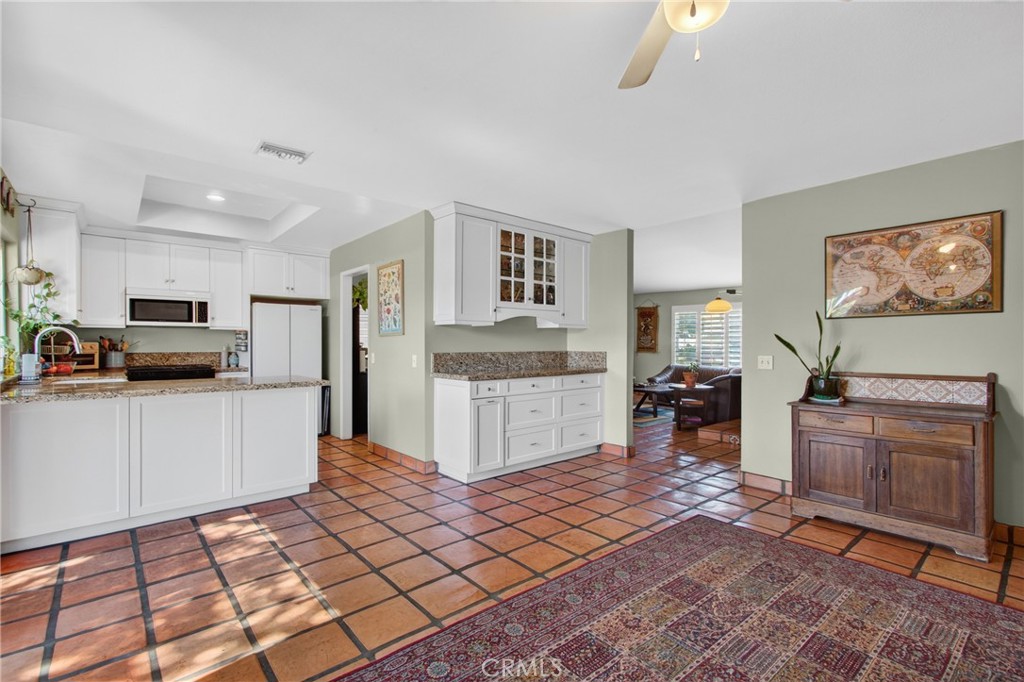 3395 Santa Cruz Drive Riverside, CA 92507 - Photo 14 of 35