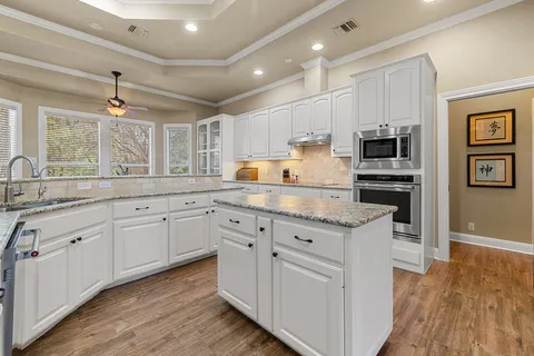 $1,299,000 | 3507 Bee Creek Road, Spicewood, TX 78669