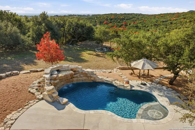 a view of a outdoor space