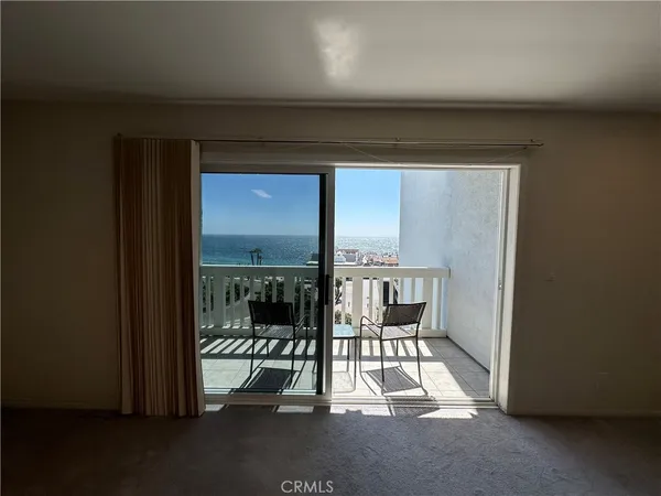 $5,120 | 640 The Village, Unit 217, Redondo Beach, CA 90277