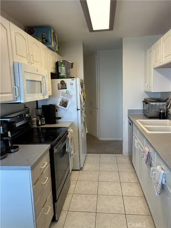 $5,120 | 640 The Village, Unit 217, Redondo Beach, CA 90277