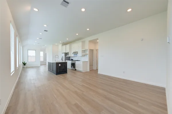 $2,490 | 27006 Coco Flower Lane, Katy, TX 77493