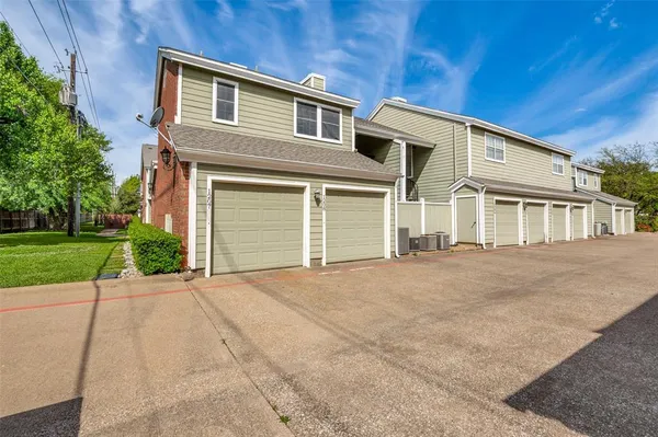 $1,395 | 6220 Bentwood Trail, Unit 1207, Dallas, TX 75252
