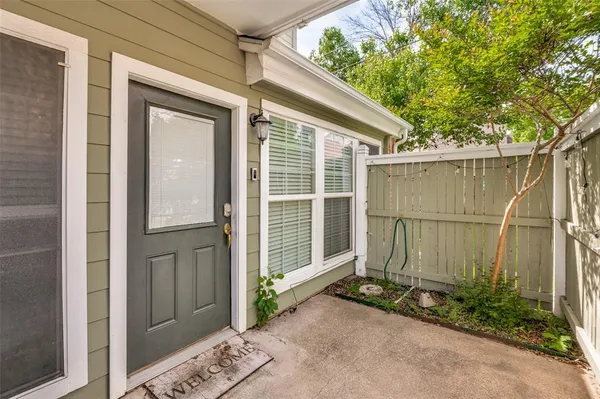 $1,395 | 6220 Bentwood Trail, Unit 1207, Dallas, TX 75252