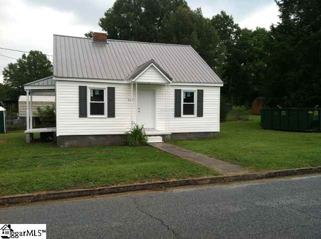 220 Shands Street Clinton, SC 29325 - Photo 1 of 1 Gallery Image 1