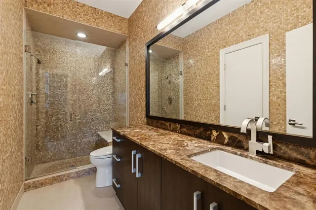 $2,250,000 | 17704 Cedar Creek Canyon Drive, Dallas, TX 75252