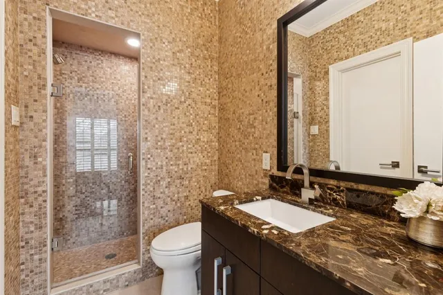 $2,250,000 | 17704 Cedar Creek Canyon Drive, Dallas, TX 75252