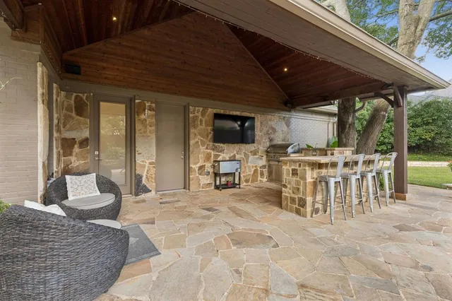 $2,250,000 | 17704 Cedar Creek Canyon Drive, Dallas, TX 75252