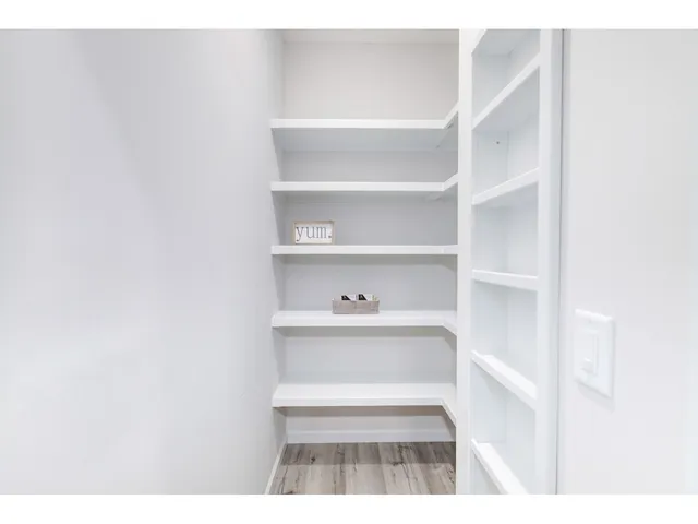 $288,636 | 2224 Country Lakes Street, Haysville, KS 67060