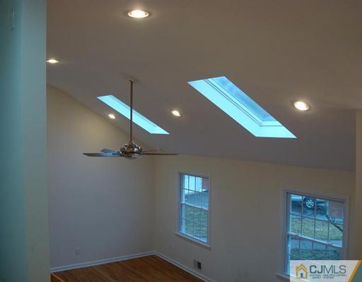 34 Timber Road Edison, NJ 08820 - Photo 2 of 9