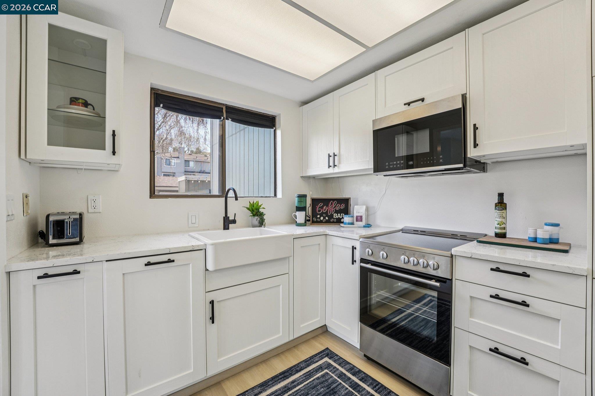 2 Lakeview Court Novato, CA 94947 - Photo 11 of 35