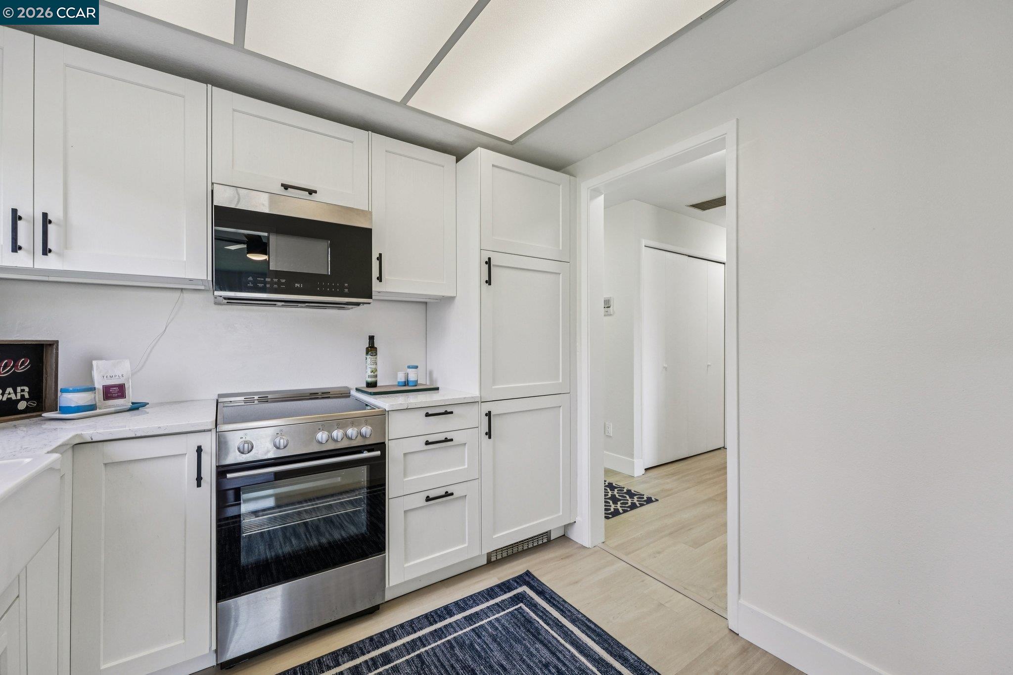 2 Lakeview Court Novato, CA 94947 - Photo 12 of 35