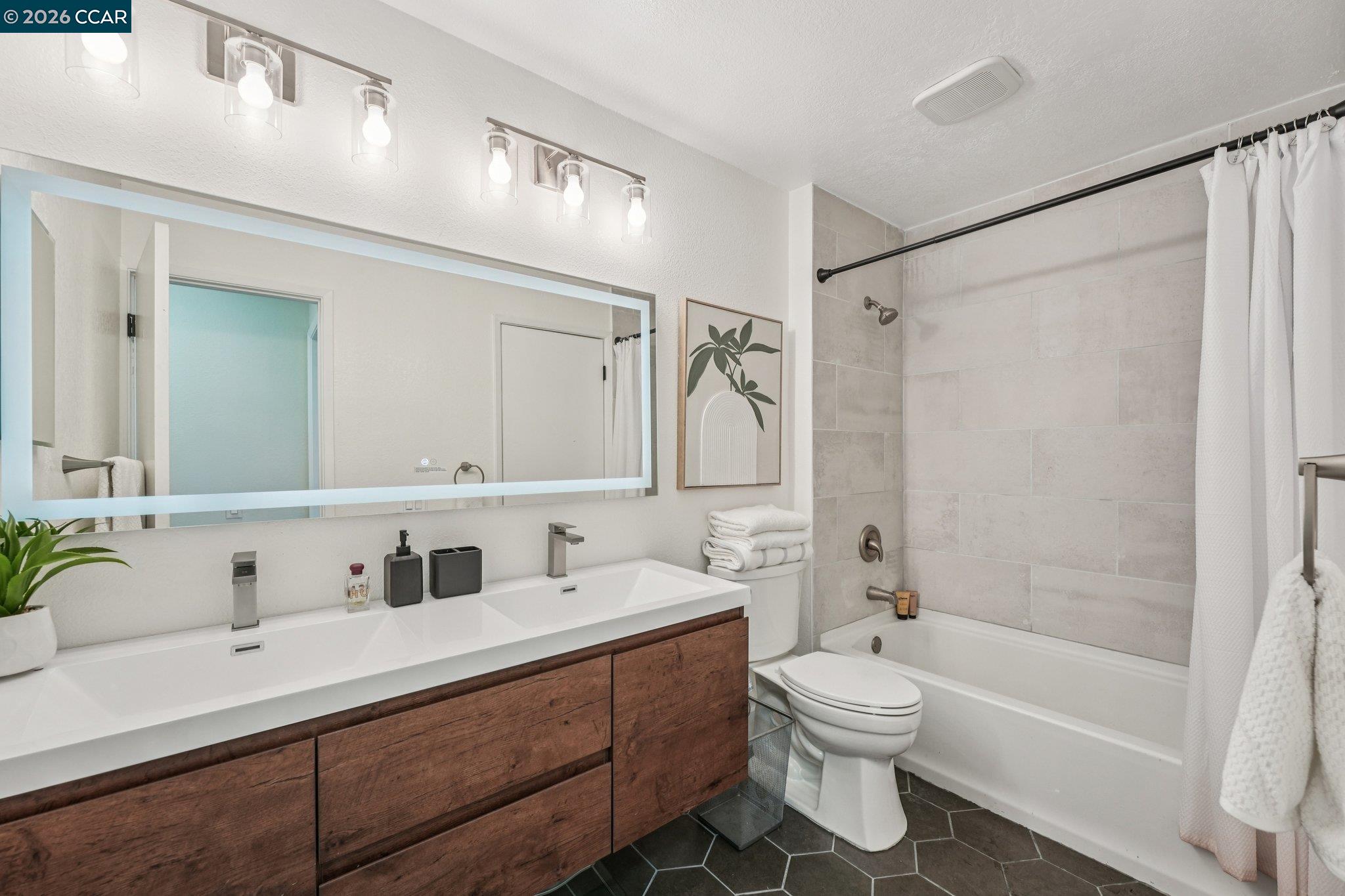 2 Lakeview Court Novato, CA 94947 - Photo 24 of 35