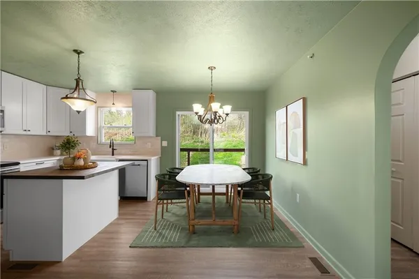 $299,000 | 2007 Moccasin Drive, Washington, PA 15301