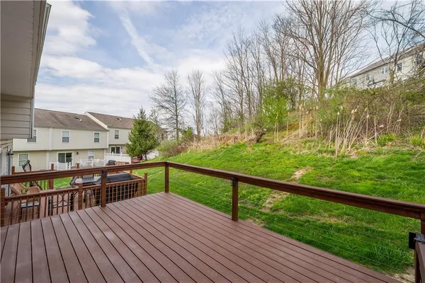$299,000 | 2007 Moccasin Drive, Washington, PA 15301