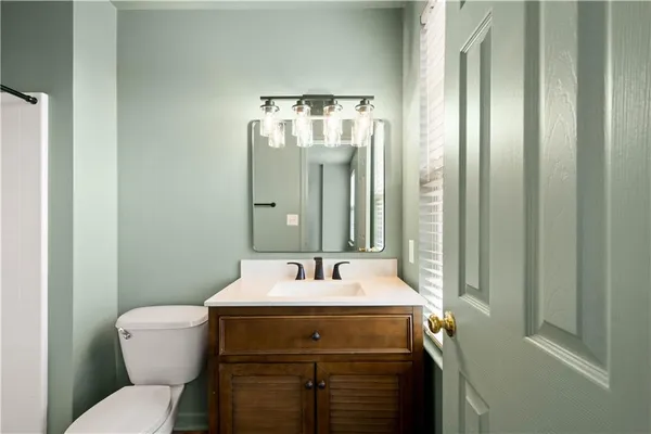 $299,000 | 2007 Moccasin Drive, Washington, PA 15301