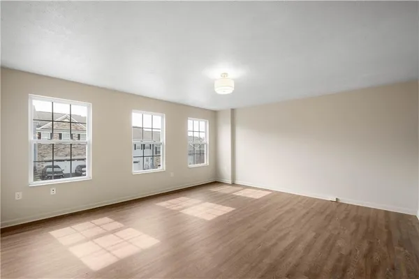 $299,000 | 2007 Moccasin Drive, Washington, PA 15301