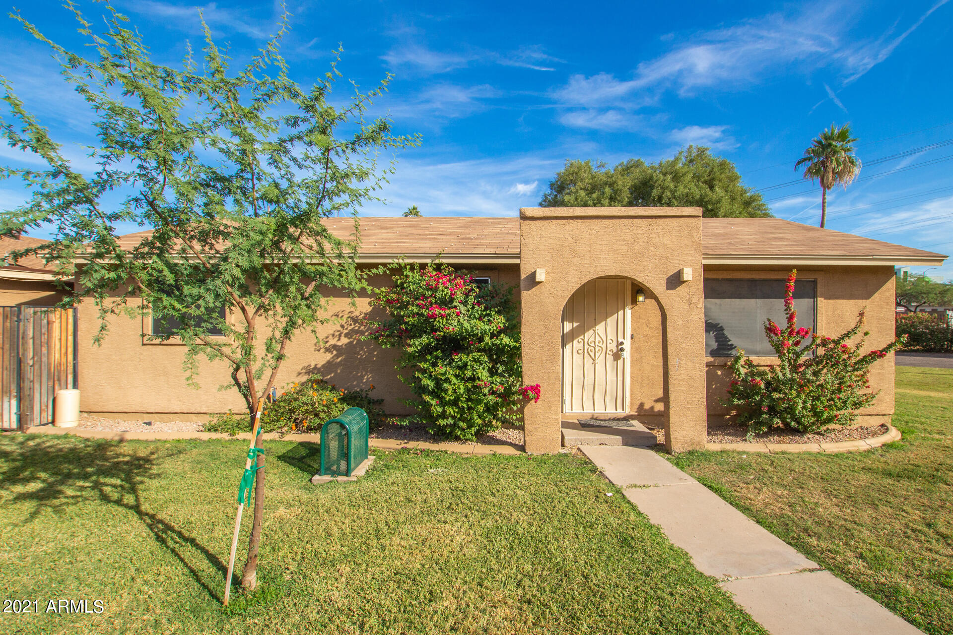 2612 East Lemon Street Tempe, AZ 85288 - Photo 2 of 24 0004-04 - lemon