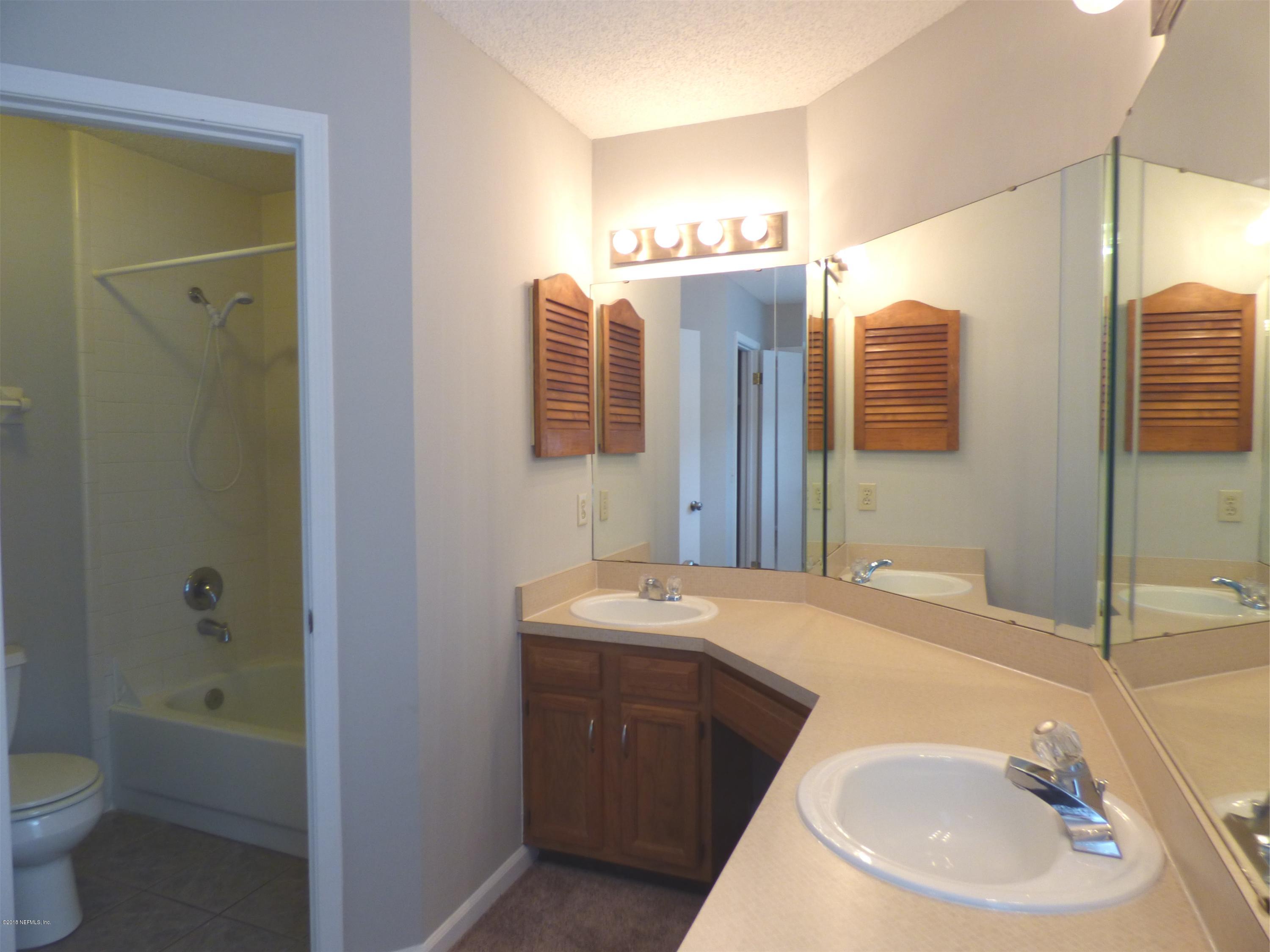 10825 Rutherford Court Jacksonville, FL 32257 - Photo 8 of 12 MASTER BATH
