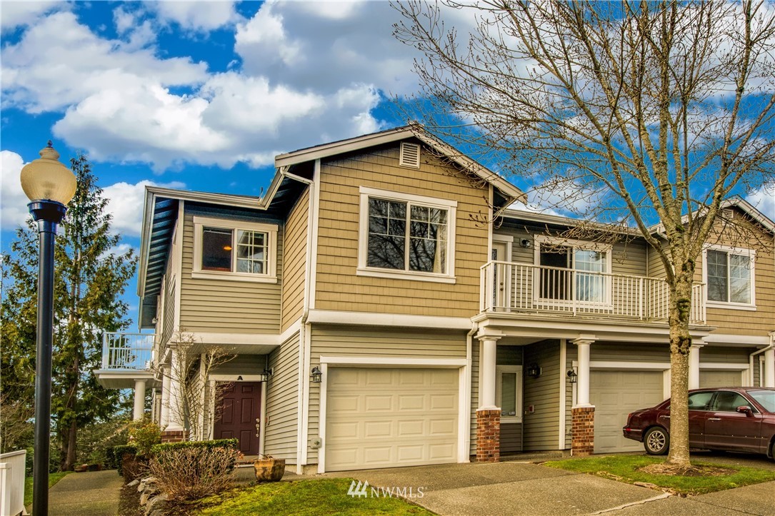 5001 Davis Place South, Unit B Renton, WA 98055 - Photo 1 of 13 Gallery Image 1