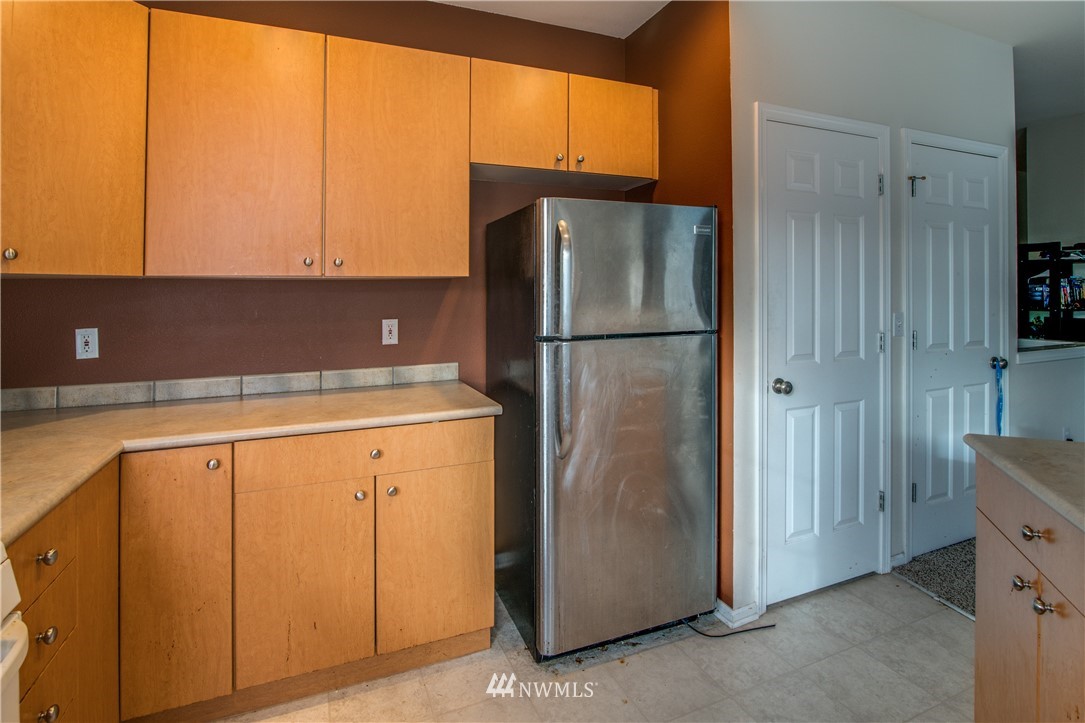 5001 Davis Place South, Unit B Renton, WA 98055 - Photo 4 of 13 Gallery Image 4