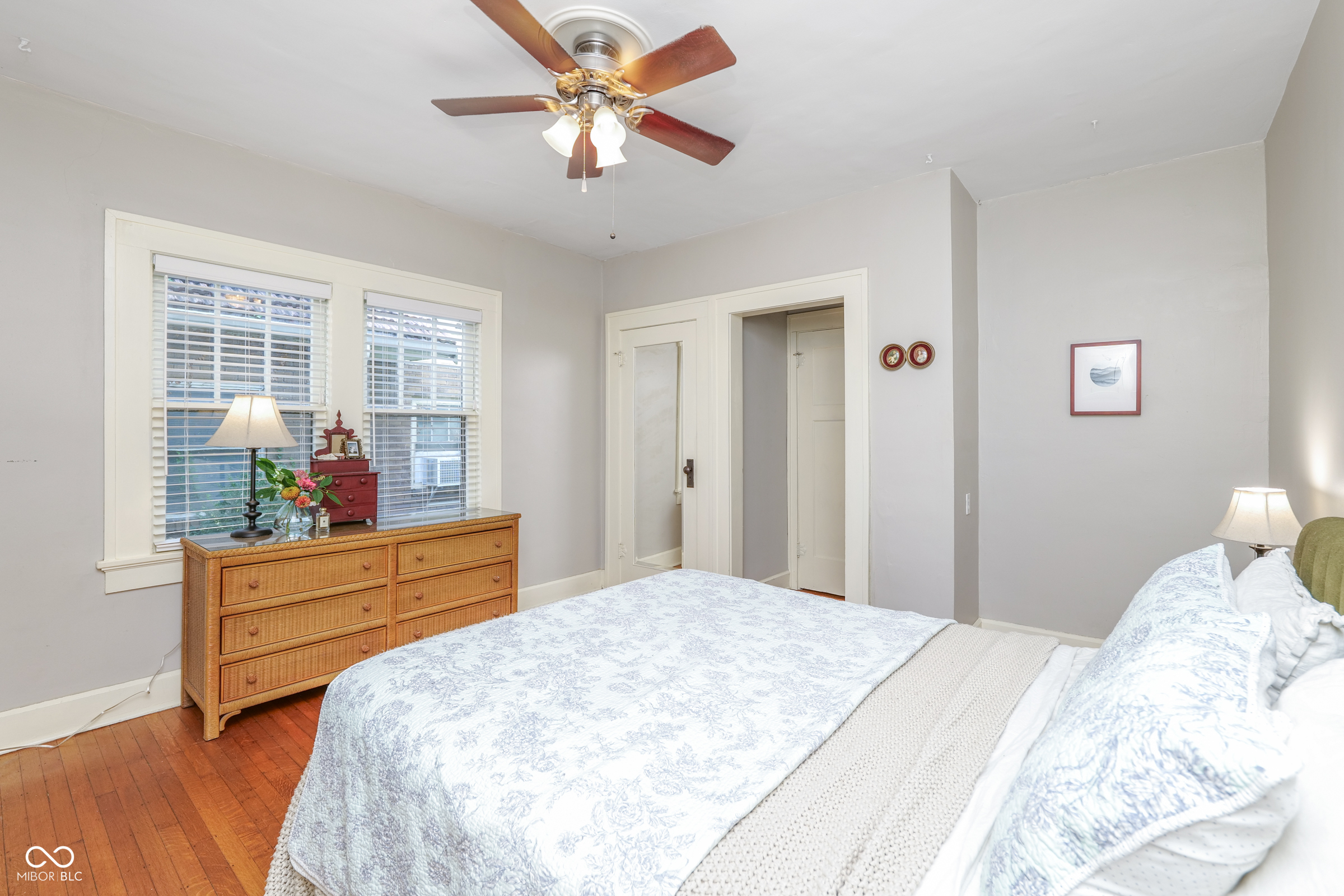 341 Poplar Road Indianapolis, IN 46219 - Photo 14 of 26 Gallery Image 14