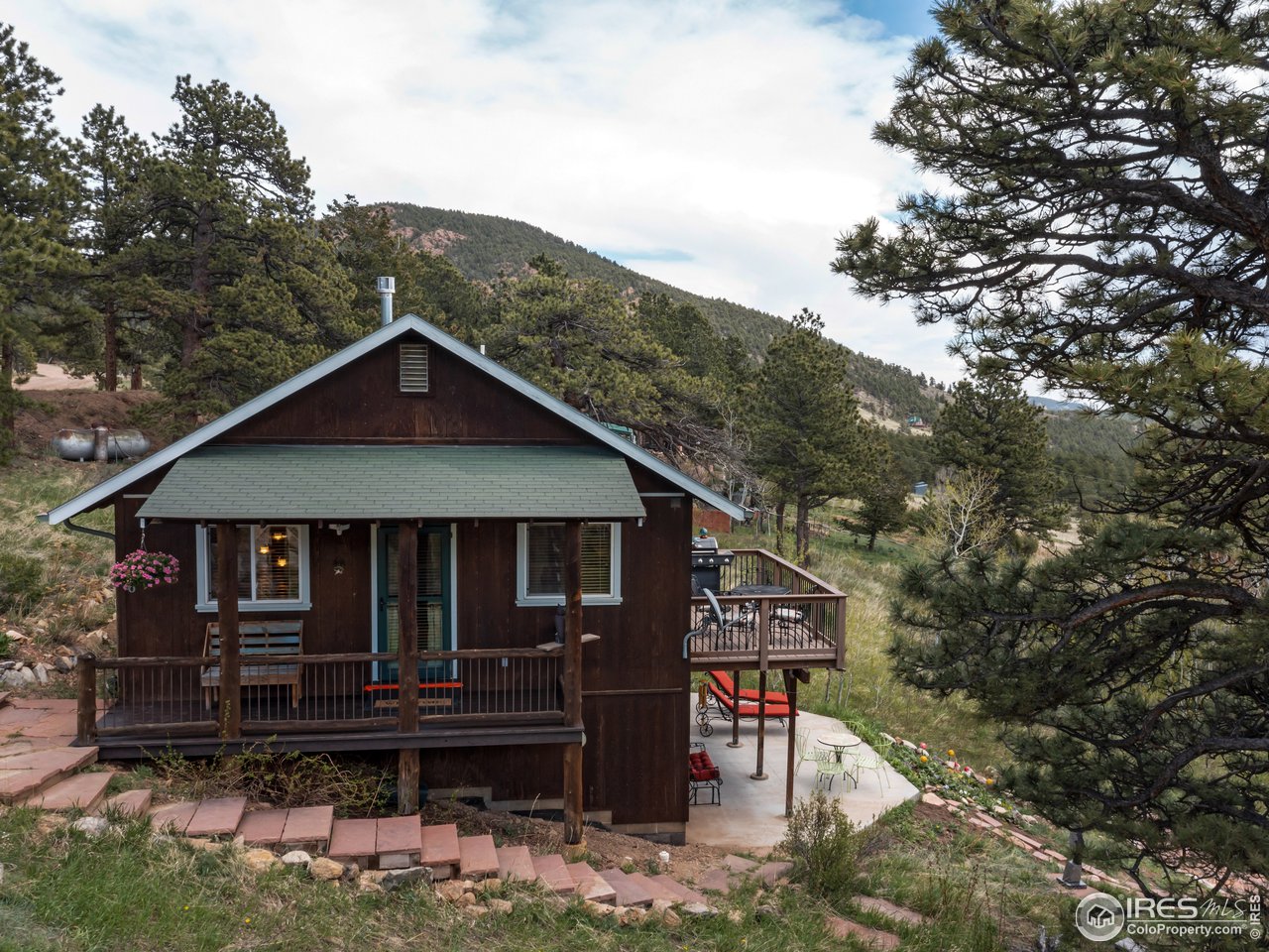 536 Taylor Road Lyons, CO 80540 - Photo 25 of 40 Facing West