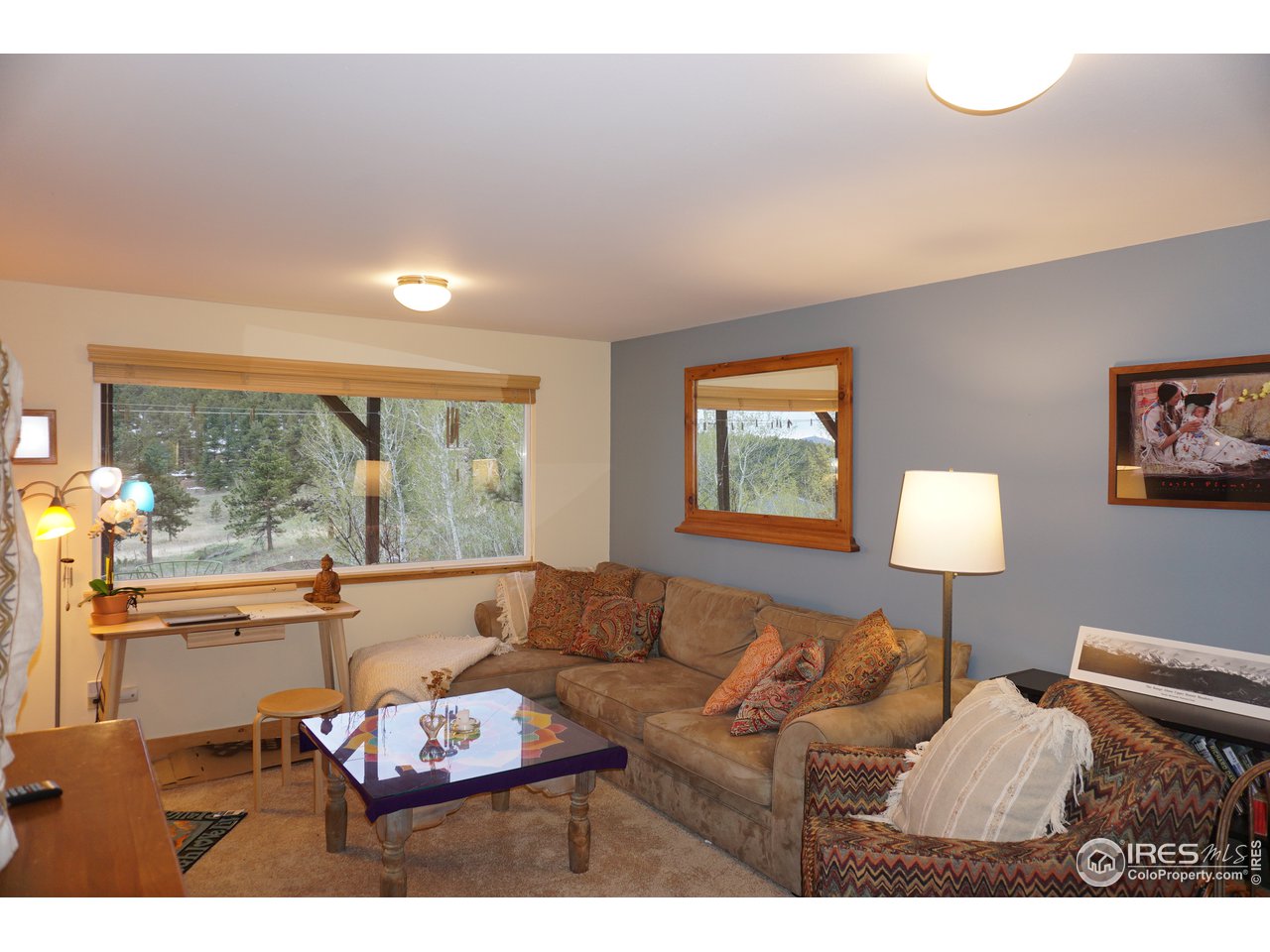 536 Taylor Road Lyons, CO 80540 - Photo 10 of 40 Family room