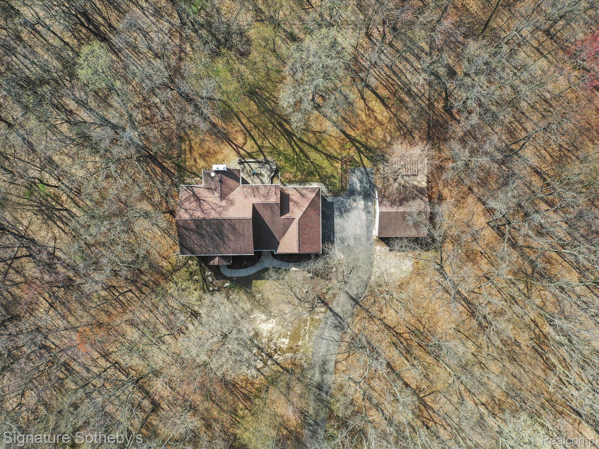 215 Hawk Ridge Drive Clarkston, MI 48348 - Photo 52 of 54 Gallery Image 52