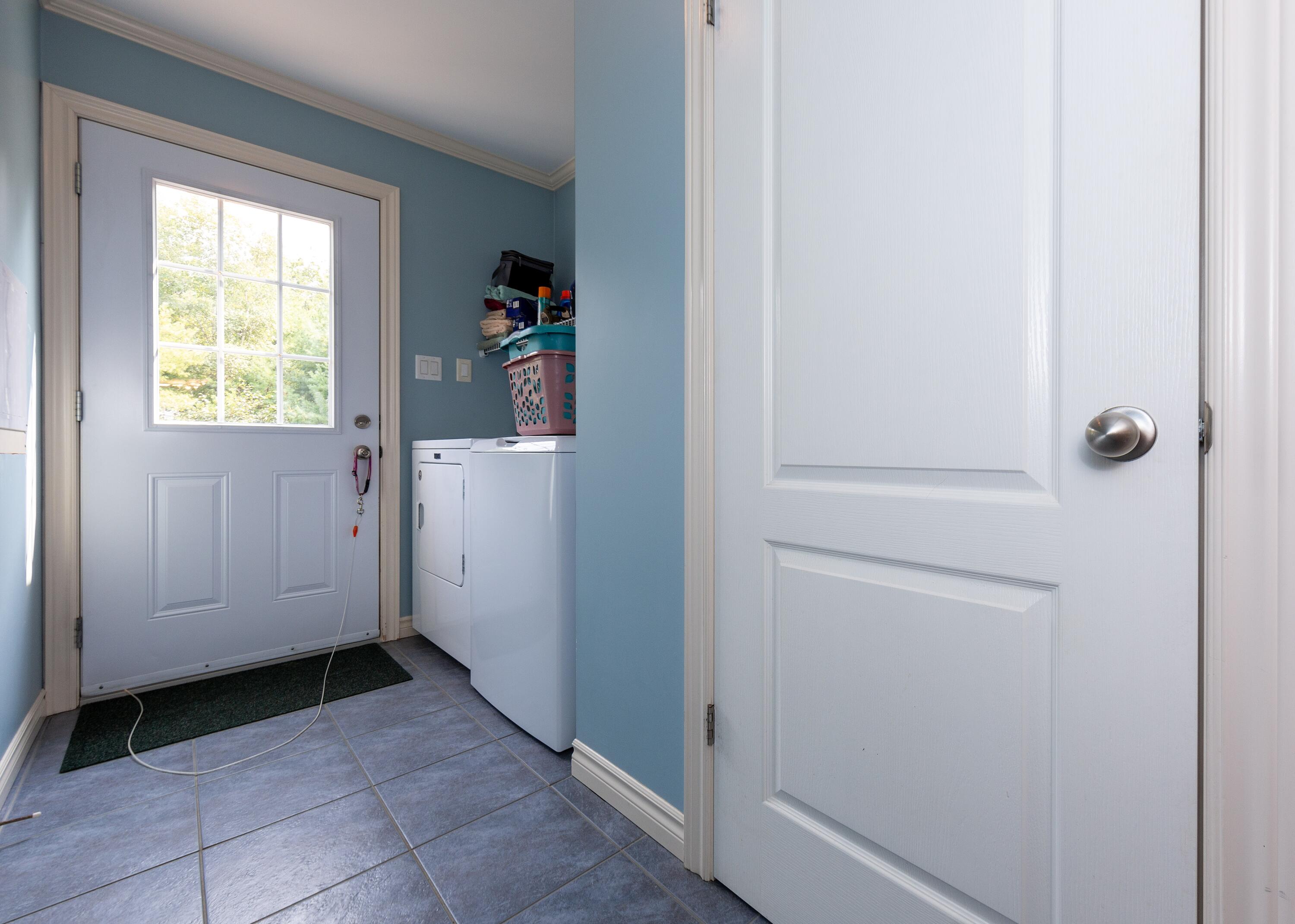 281 Bar Harbor Road Trenton, ME 04605 - Photo 14 of 32 281-Bar-Harbor-Road-Interior-13