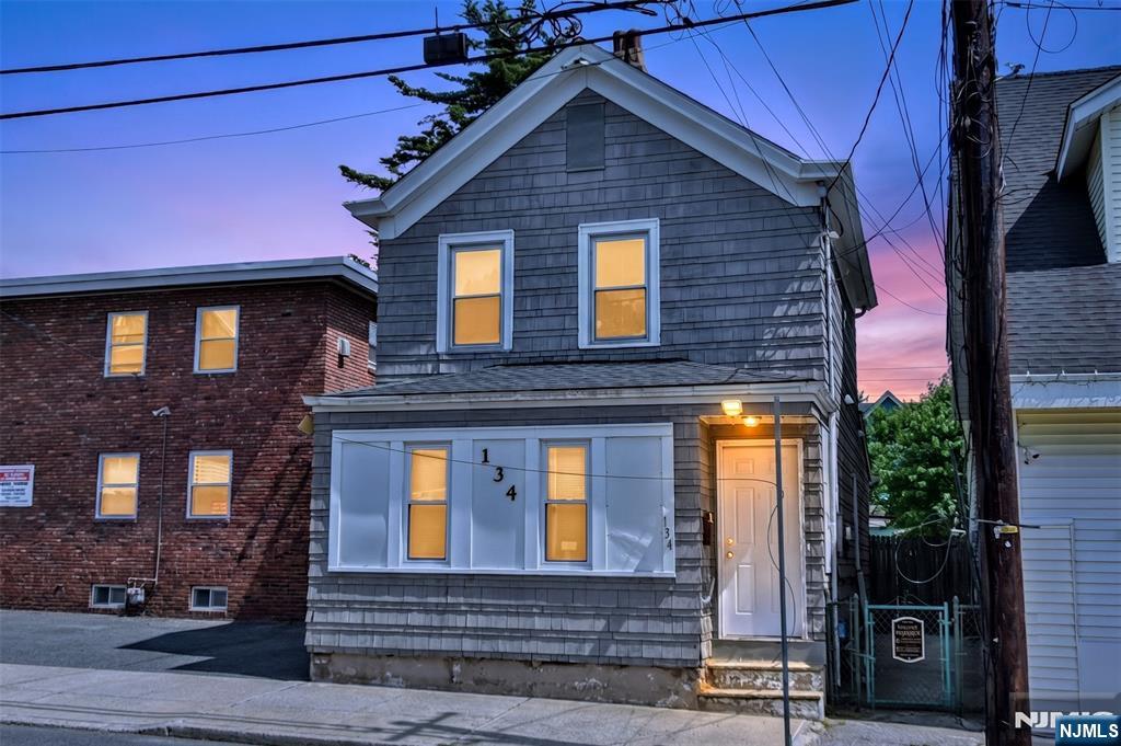 134 North 8th Street Paterson, NJ 07522 - Photo 1 of 22