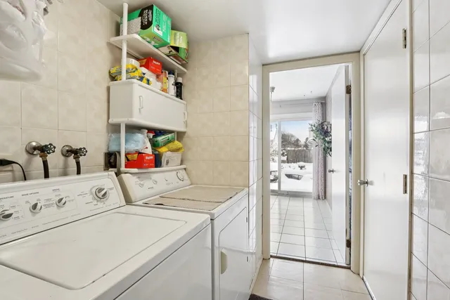 $555,000 | 810 Silver Rock Lane, Buffalo Grove, IL 60089