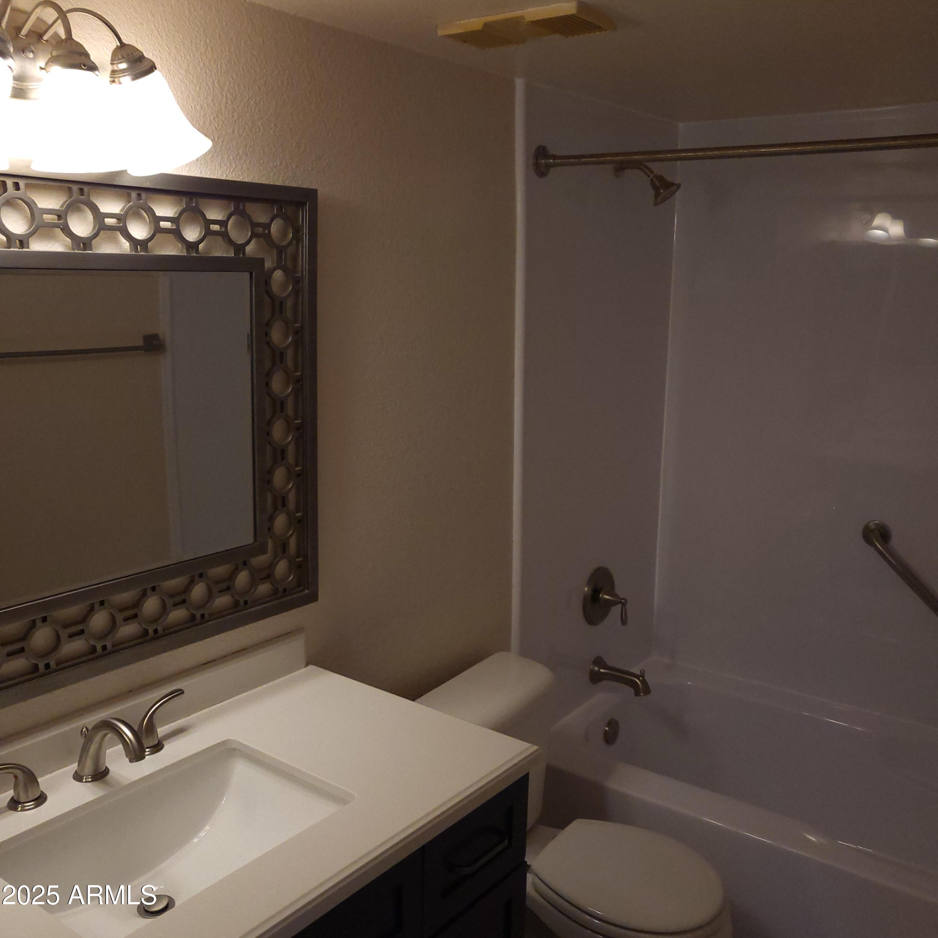 700 West University Drive, Unit 225 Tempe, AZ 85281 - Photo 8 of 12 bath