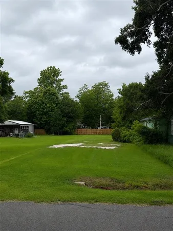 $33,000 | 304 South Stockwell Avenue, Iowa, LA 70647