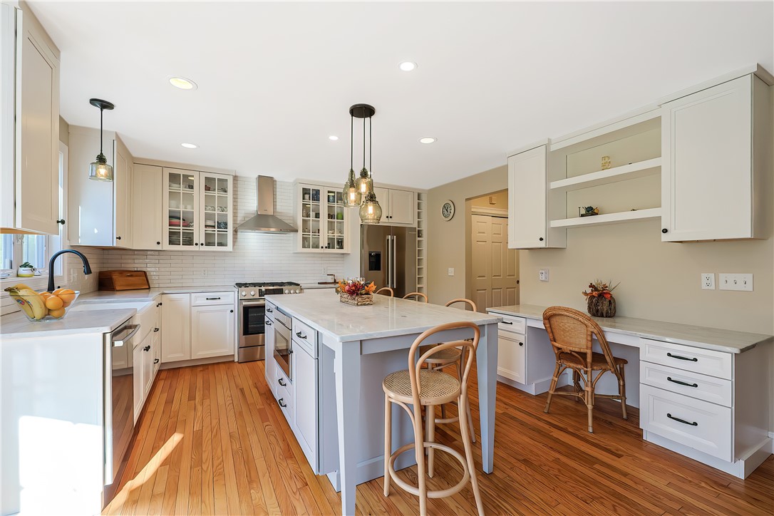 330 Sowams Road Barrington, RI 02806 - Photo 13 of 50