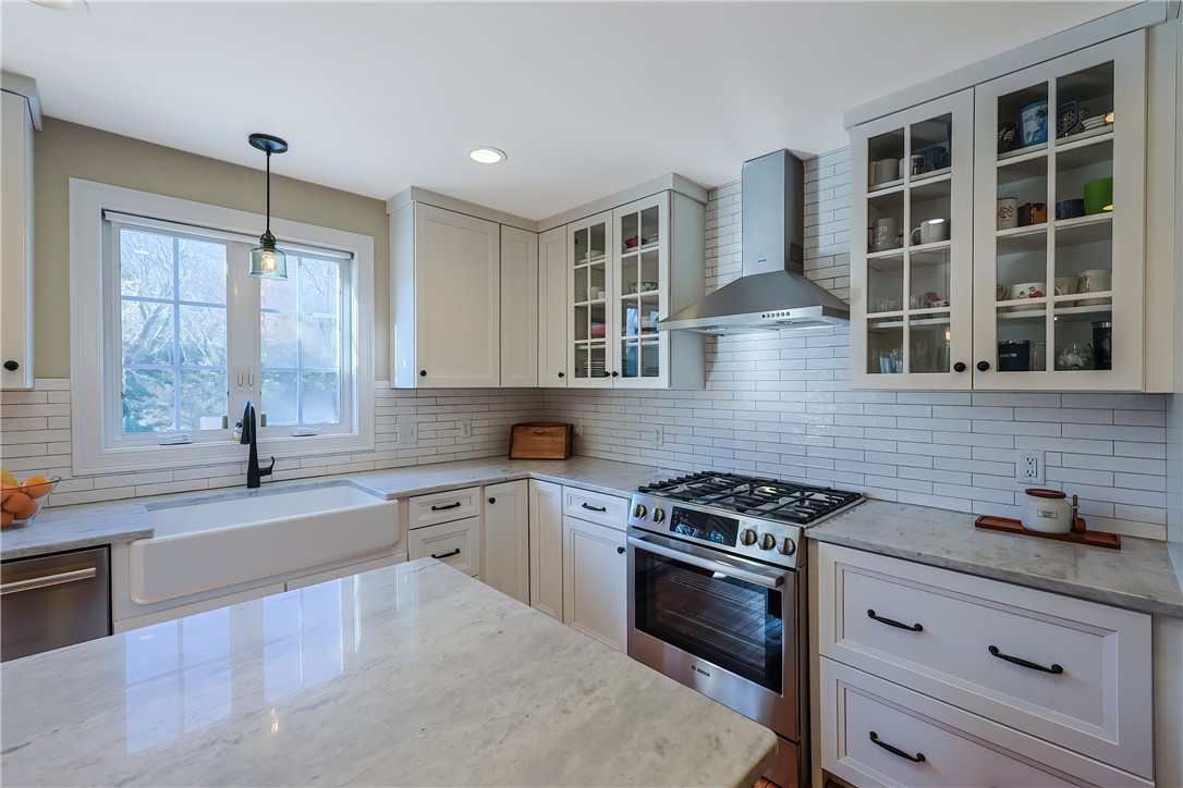 330 Sowams Road Barrington, RI 02806 - Photo 17 of 50