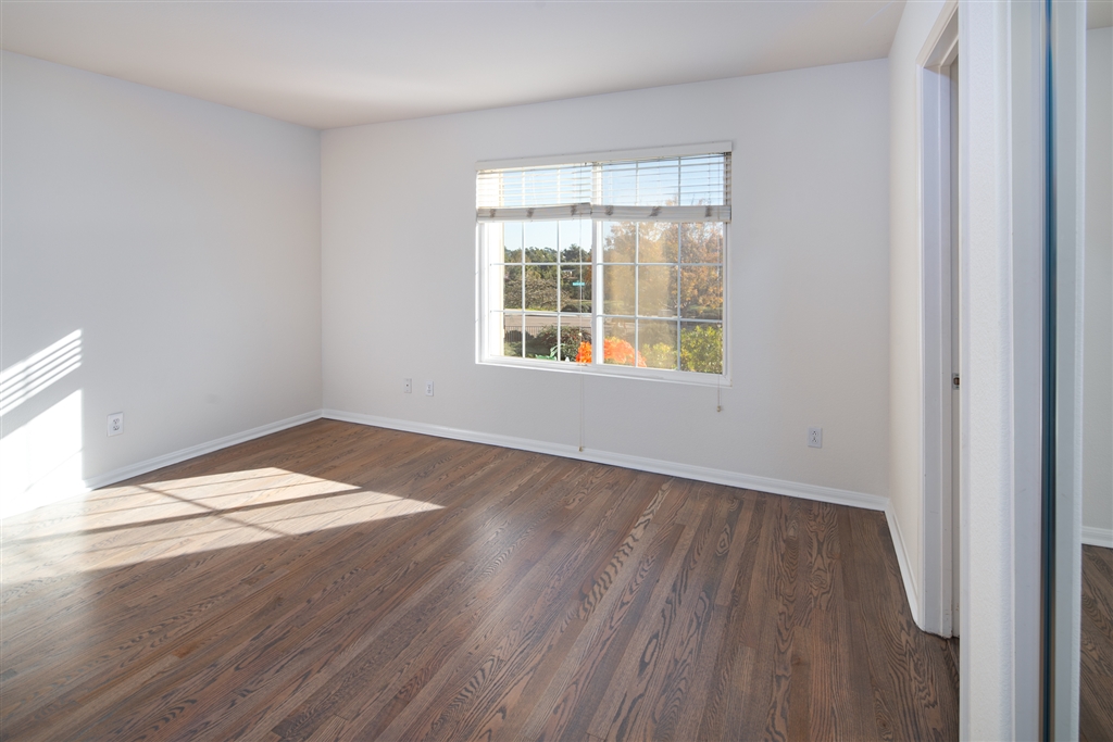 1172 Hampton Court Encinitas, CA 92024 - Photo 12 of 25 Gallery Image 12