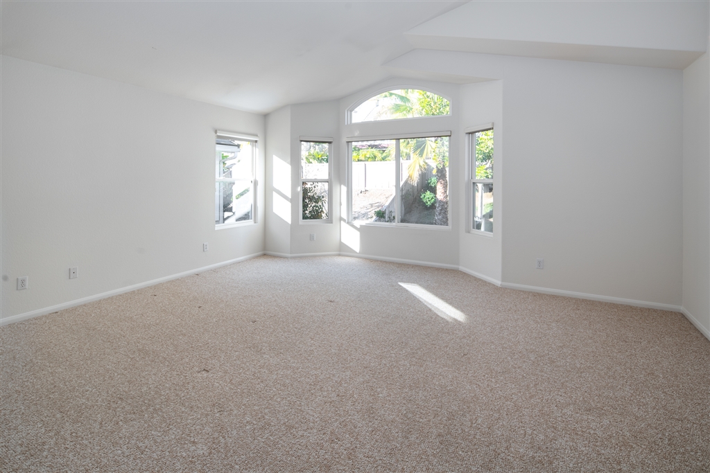 1172 Hampton Court Encinitas, CA 92024 - Photo 18 of 25 Gallery Image 18